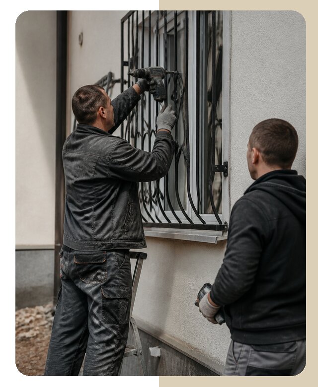 Установка наружных решеток в Краснотурьинске от 5210 р. | Дверной